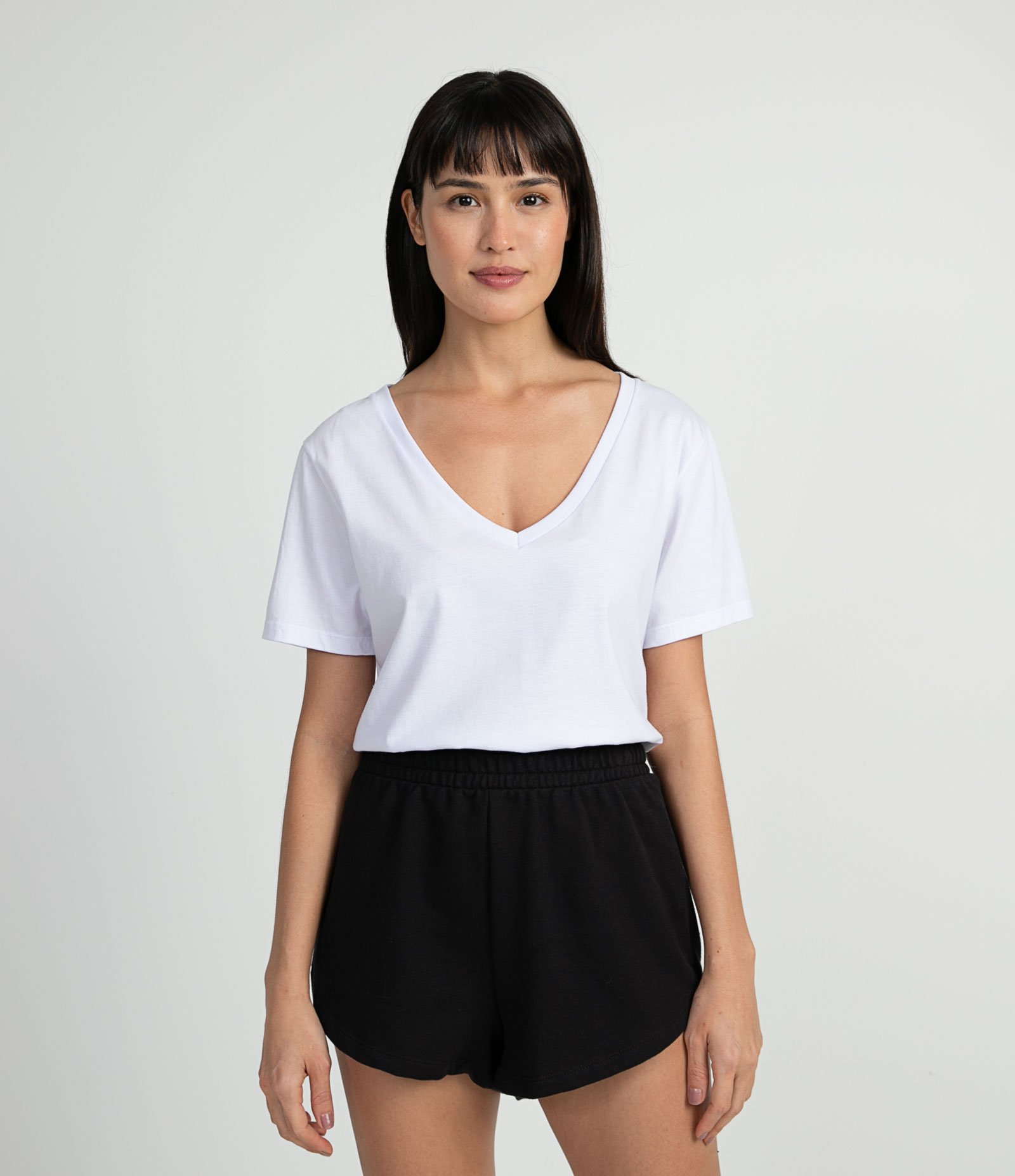 Camiseta em Algodão com Gola V e Manga Curta 1