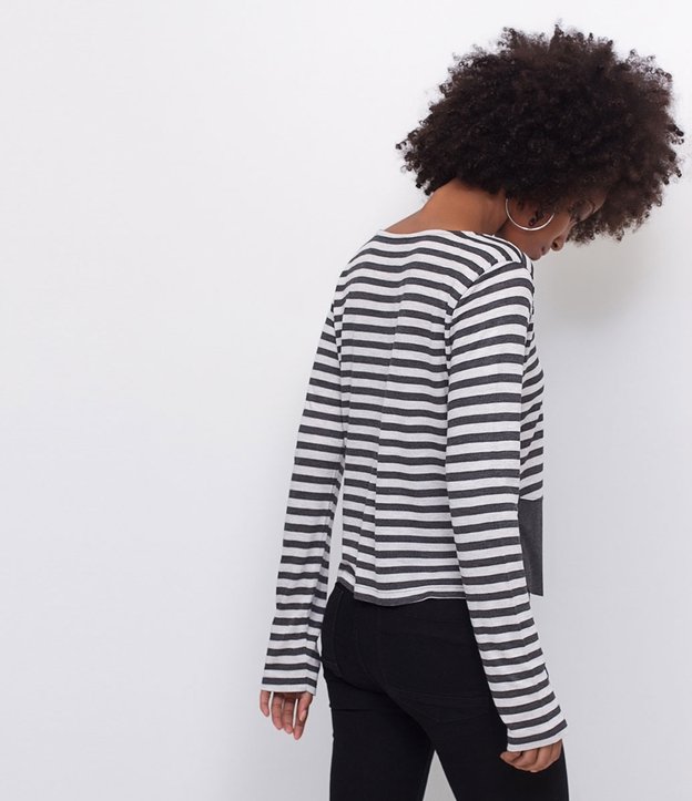 Blusa Manga Larga a Rayas con Terminacion Lisa Diferenciada Gris 2