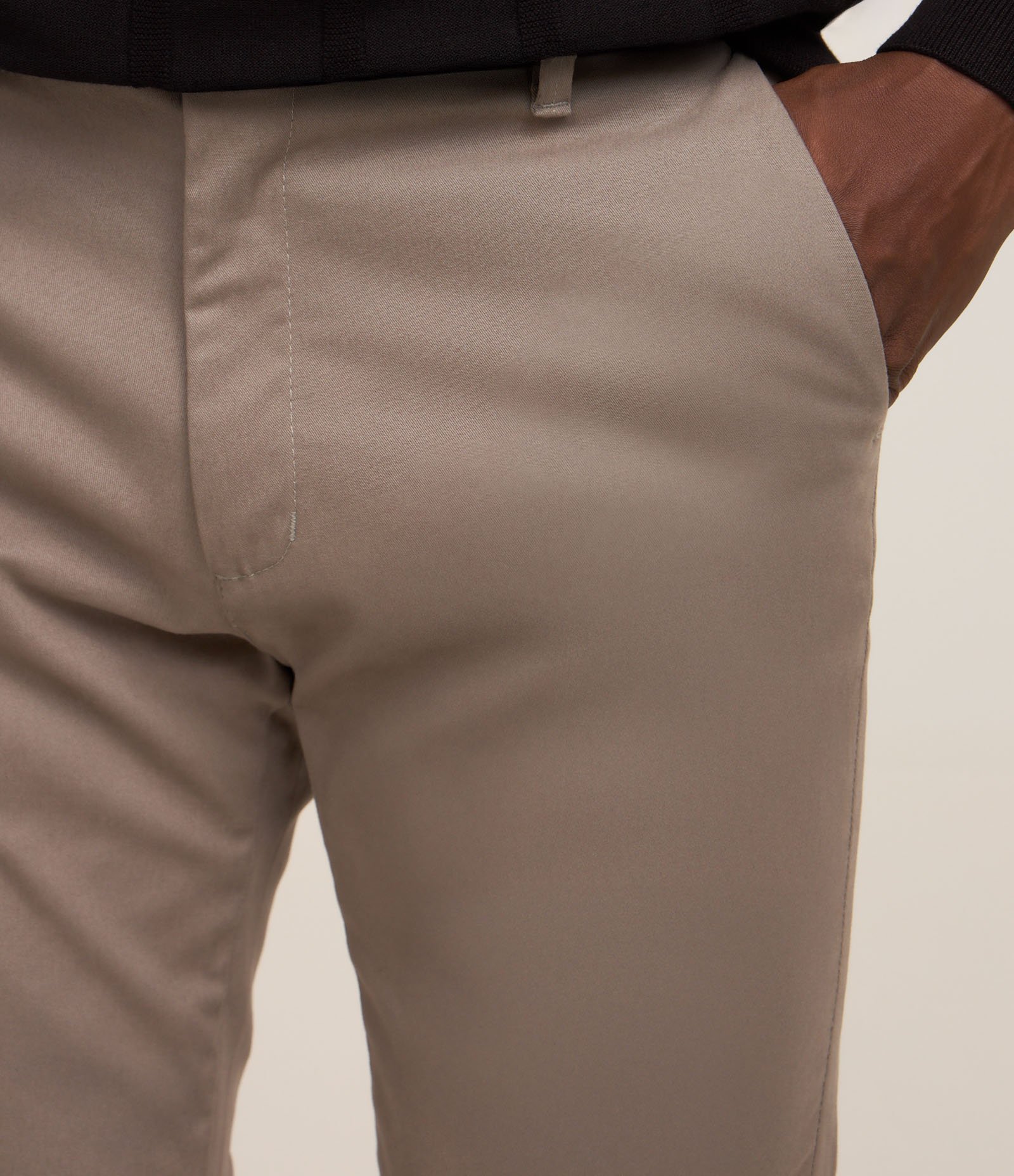Calça Slim Básica em Sarja com Elastano Limestone 4