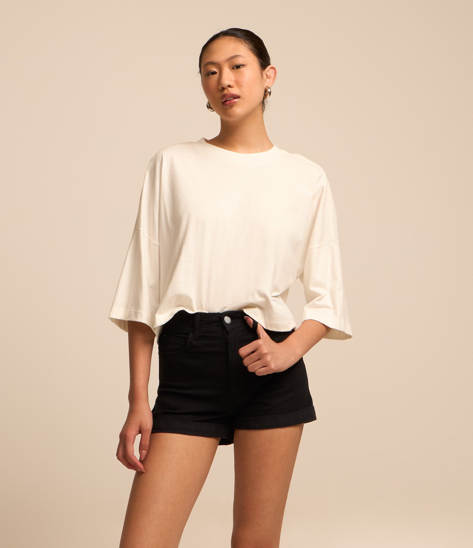 Short em Sarja com Cintura Alta e Barra Dobrada Stretch Limo 2