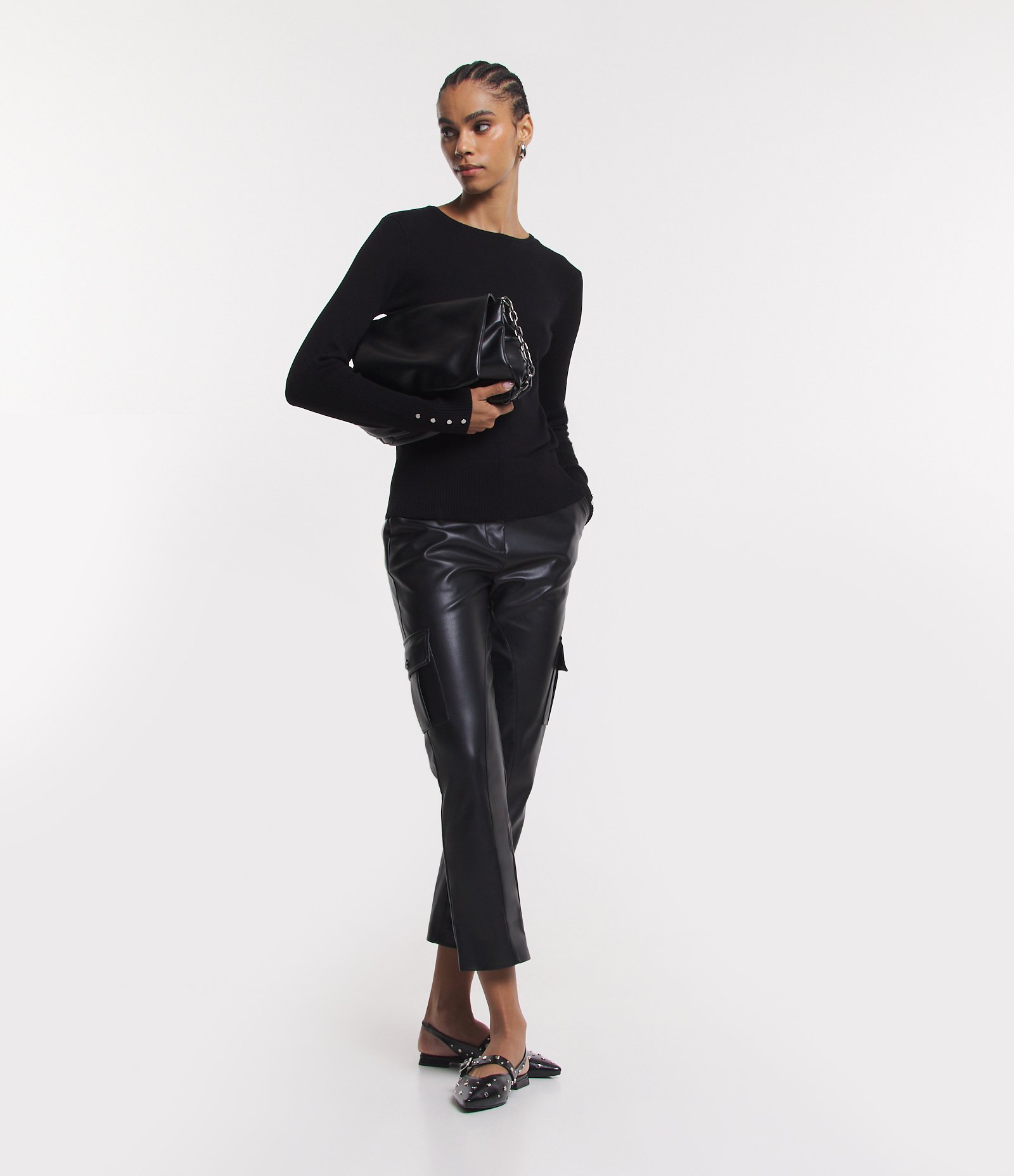 Suéter Alongado em Tricô com Manga Longa Preto 2