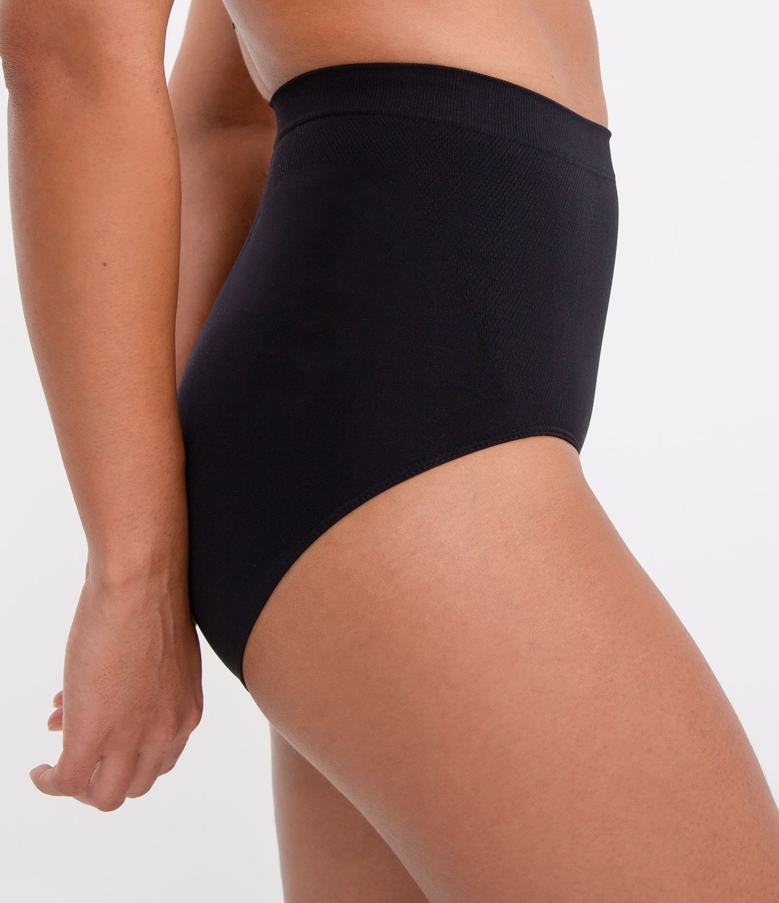 Calcinha Redutora em Poliamida Texturizada Plié Preto 4