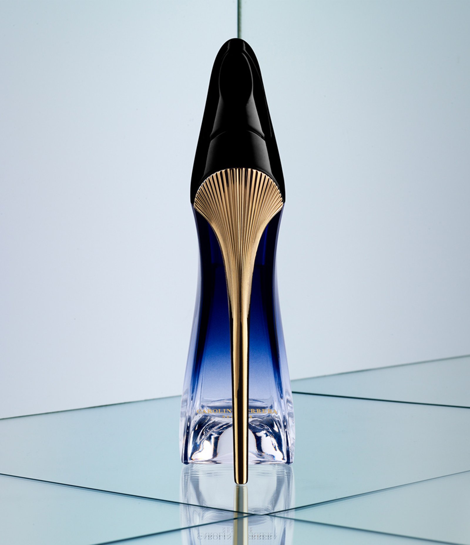 Perfume Carolina Herrera Good Girl Légère Feminino Eau de Parfum 30ml 5