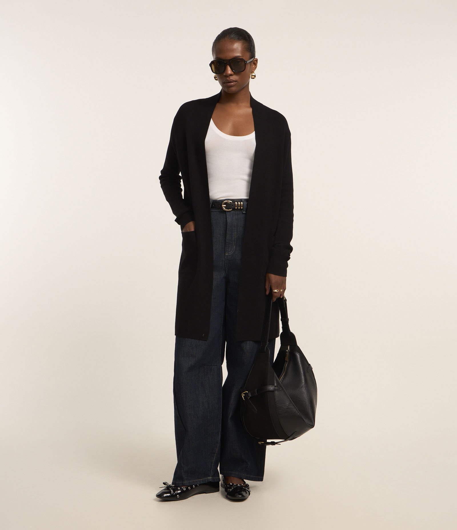 Cardigan Alongado em Tricô com Bolsos Preto 2