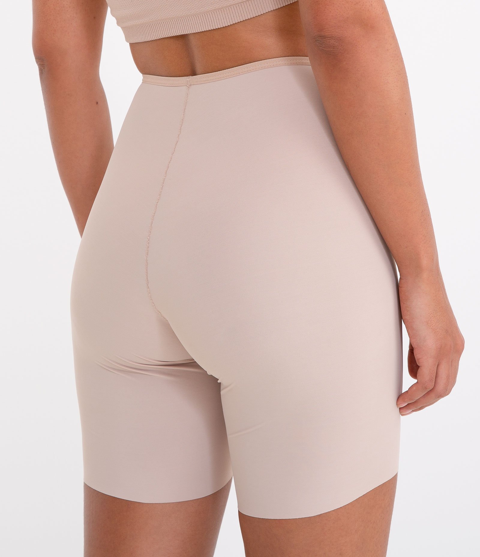 Bermuda Modeladora Em Microfibra Liso Bege 2
