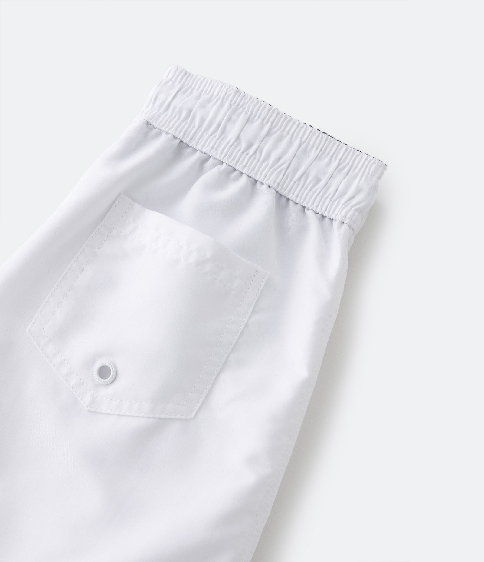 Bermuda de Banho Infantil com Etiqueta Emborrachada - Tam 5 a 14 anos Branco 14