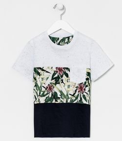 Camiseta Infantil com Estampa Floral - Tam 5 a 14 anos