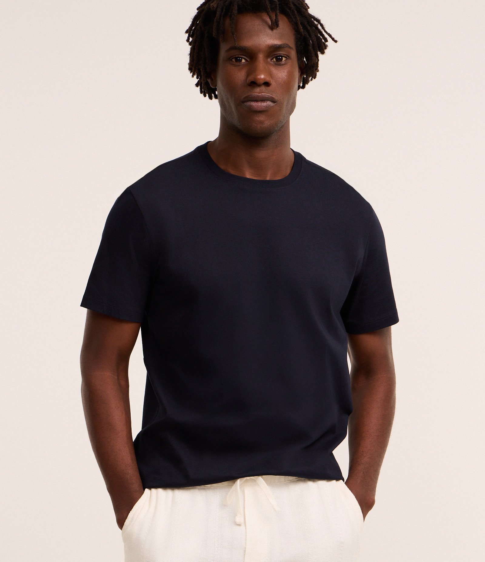 Camiseta Comfort Básica em Algodão Peruano Azul Marinho 1