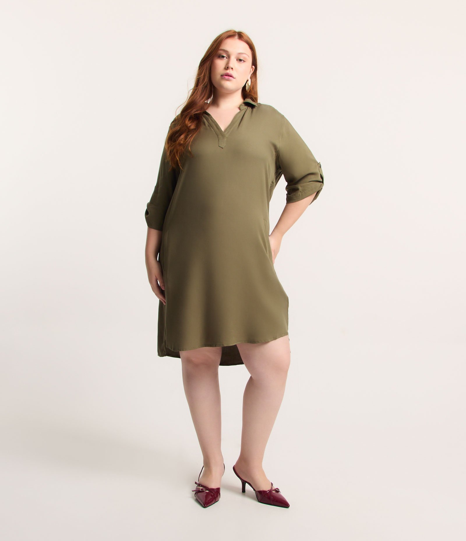 Vestido Curto em Viscose com Bolsos Curve & Plus Size Verde 1