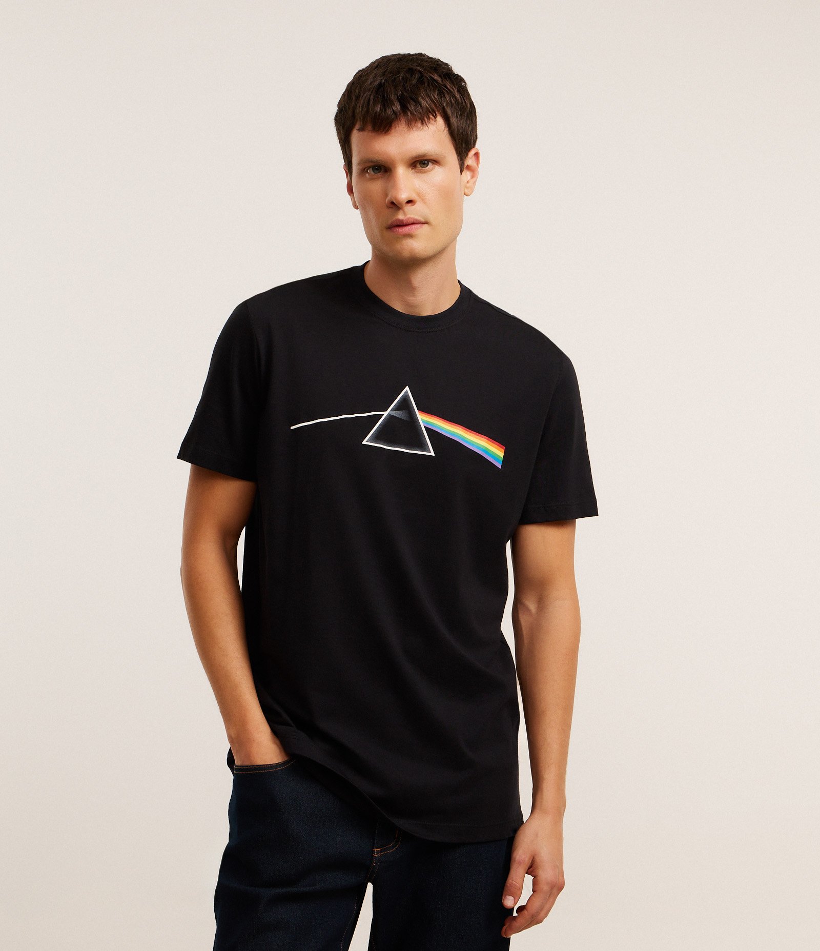 Camiseta Comfort em Algodão com Estampa Pink Floyd Preto 1