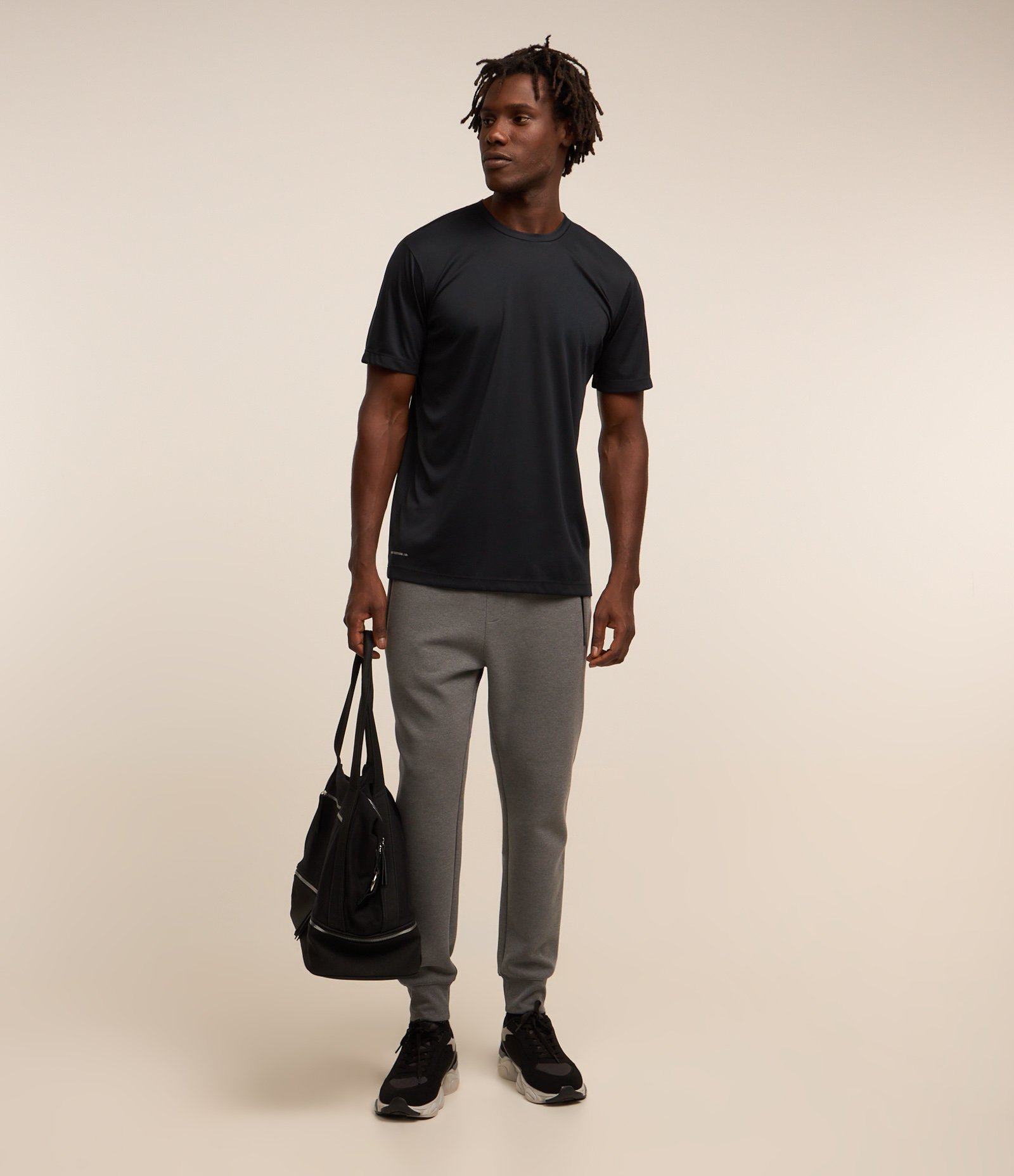 Calça Jogger Esportiva em Moletom Tecnológico Cinza Médio 1