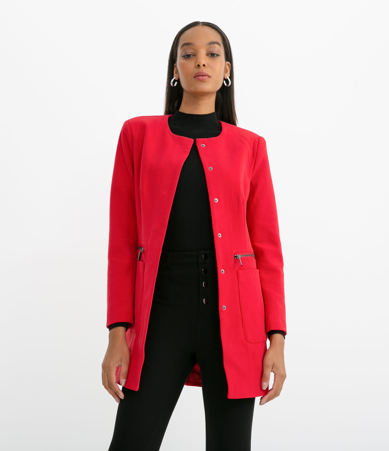 Jaqueta Longa Lisa com Cinto Estruturado e Bolsos em Zíper 1