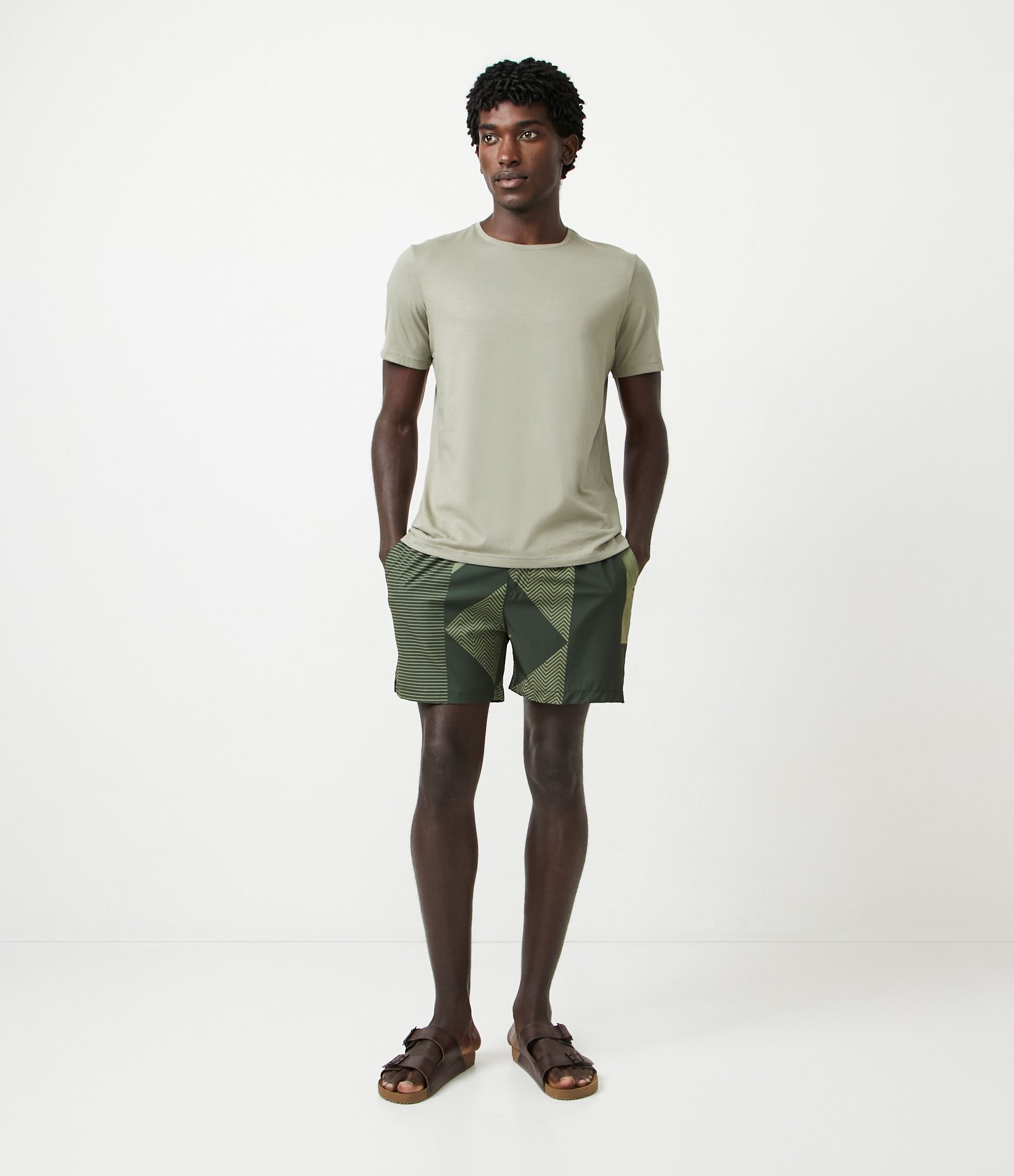 Camiseta Slim Básica em Algodão Peruano com Gola Redonda 2