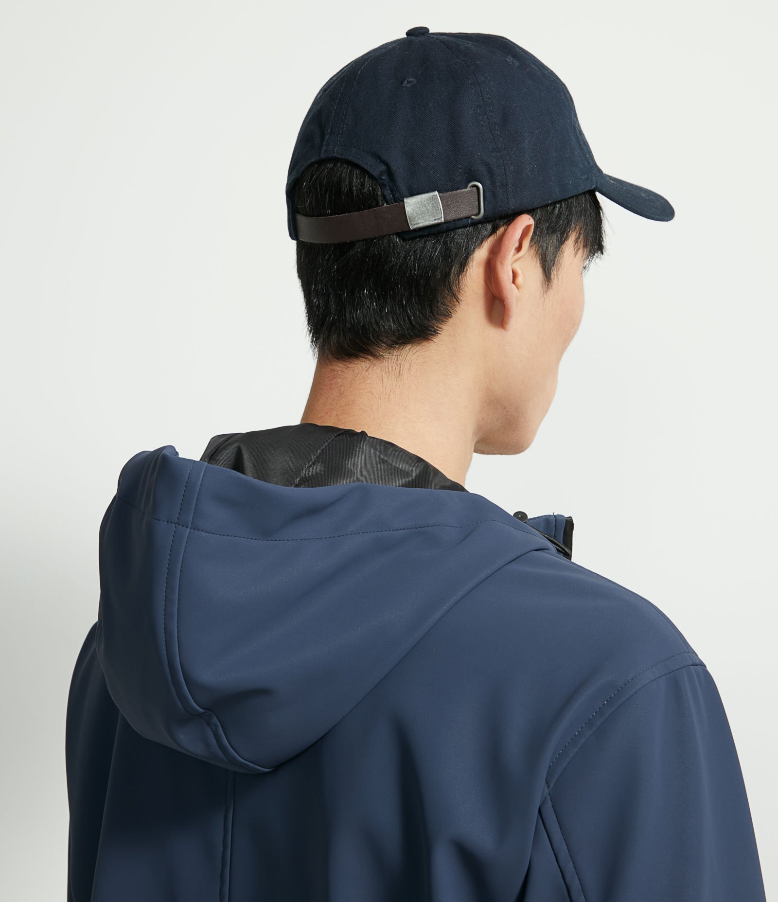 Jaqueta Impermeável com Capuz e Bolsos com Zíper 5