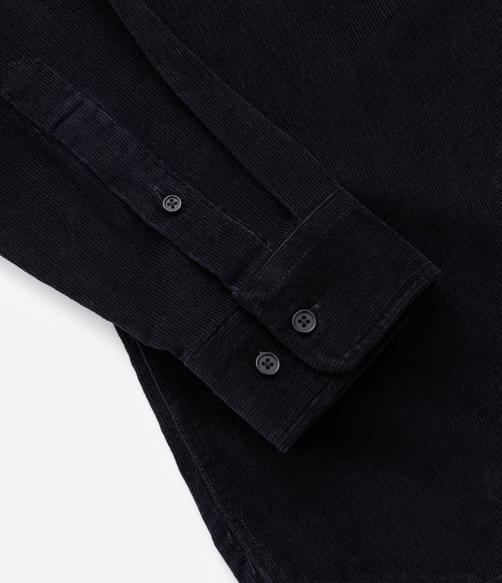 Camisa Comfort em Veludo com Bolsos Frontais Preto 12