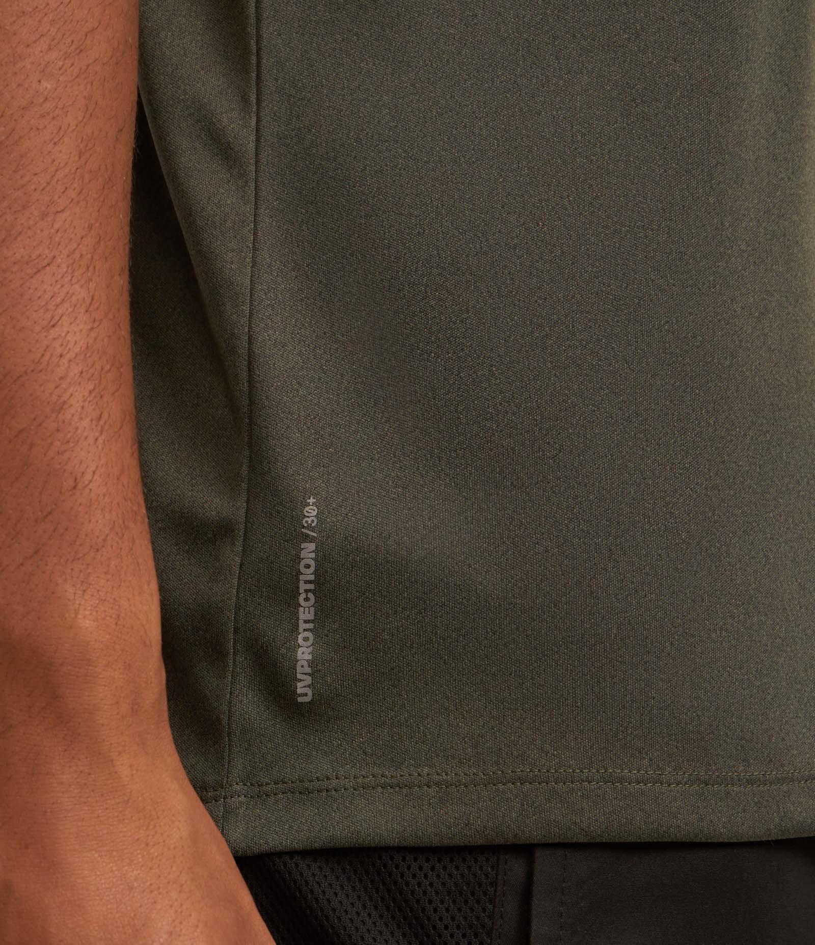 Camiseta Esportiva Básica em Tecnologia Dry com Manga Curta Verde 3