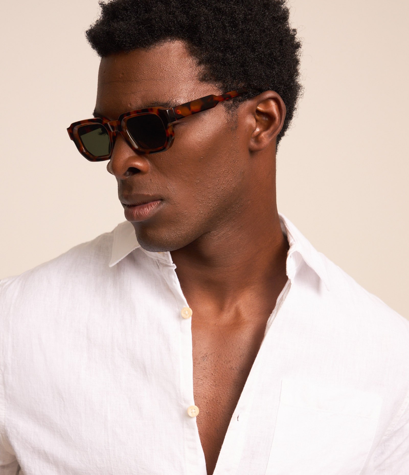 Camisa Comfort Básica em Linho com Bolso Frontal Branco 3