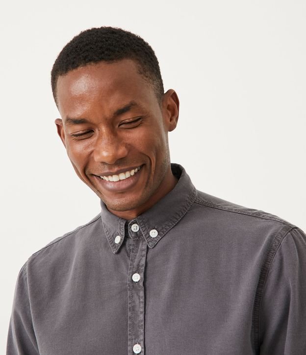 Camisa Manga Larga en Oxford con Efecto Lavado Gris 4