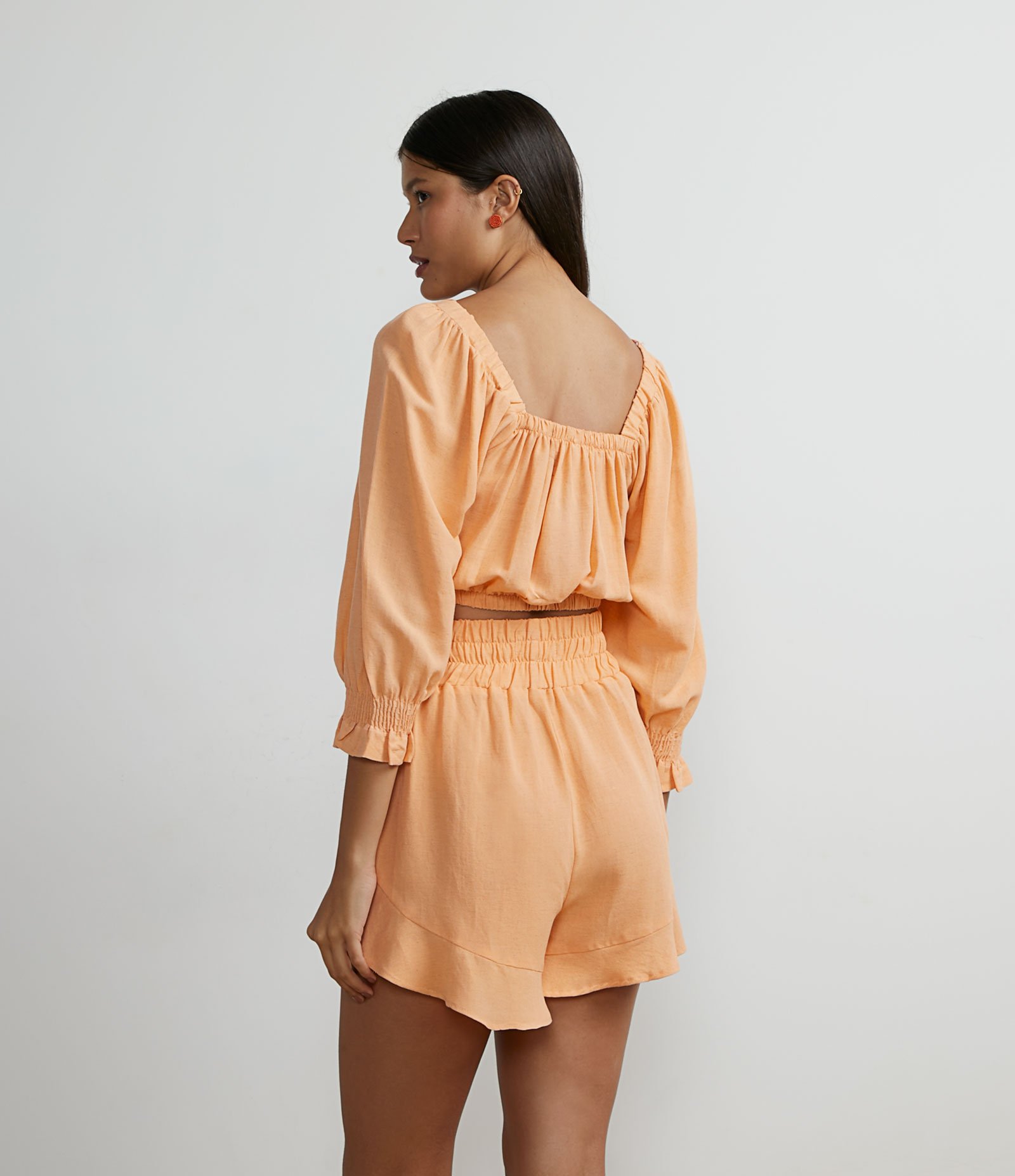 Blusa Cropped em Viscose com Mangas Bufantes e Lastex Laranja 2