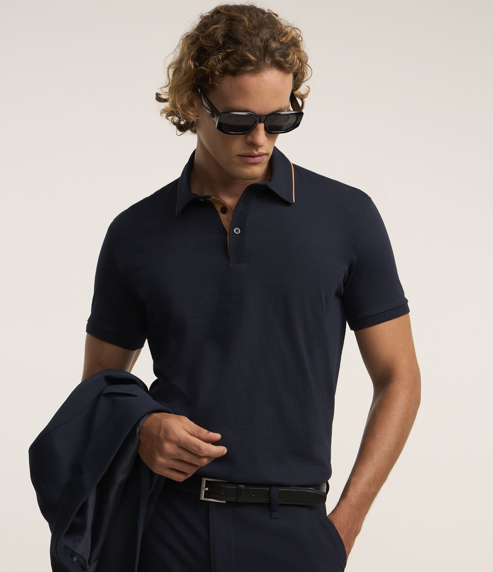 Camisa Polo Regular em Algodão Peruano com Detalhe Contrastante na Gola Azul Marinho 1