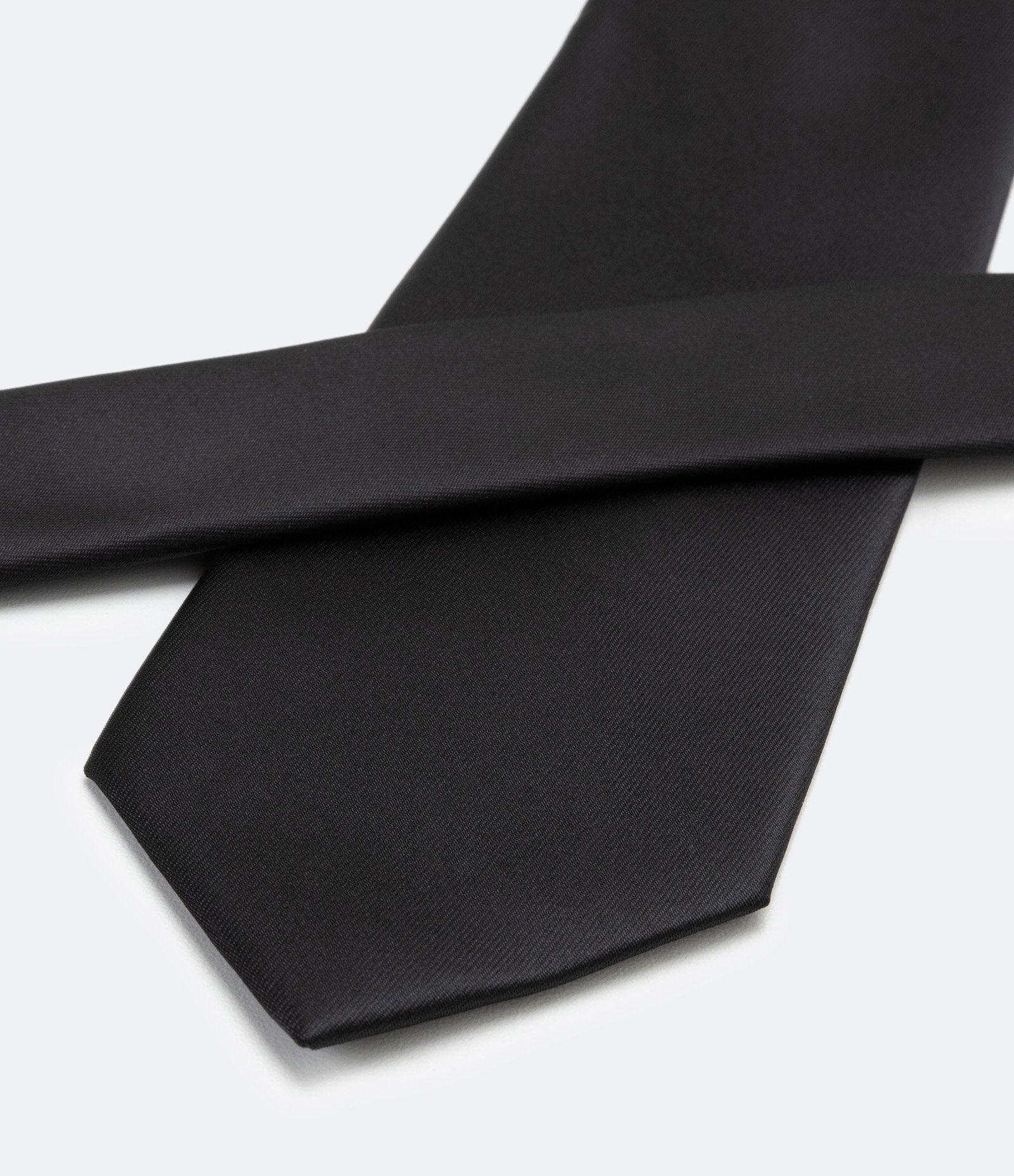Gravata Clássica Acetinada com Textura Preto 4