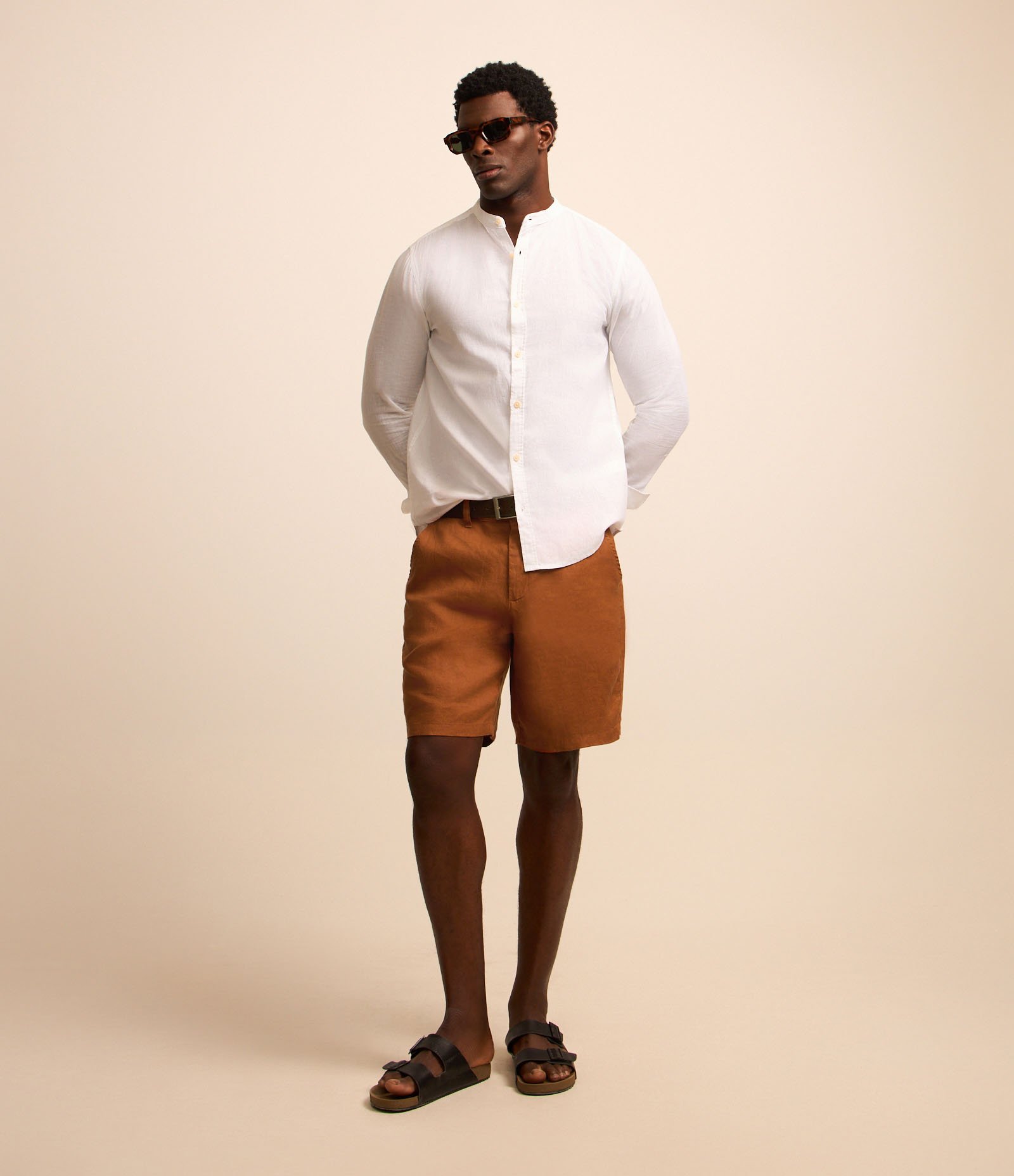 Camisa Comfort em Linho com Gola Padre Branco 2