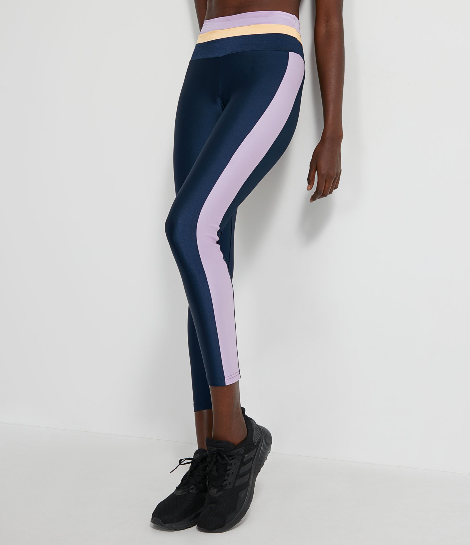 Calça Legging Esportiva em Poliamida com Recortes Contrastantes no Cós e nas Laterais Azul 3