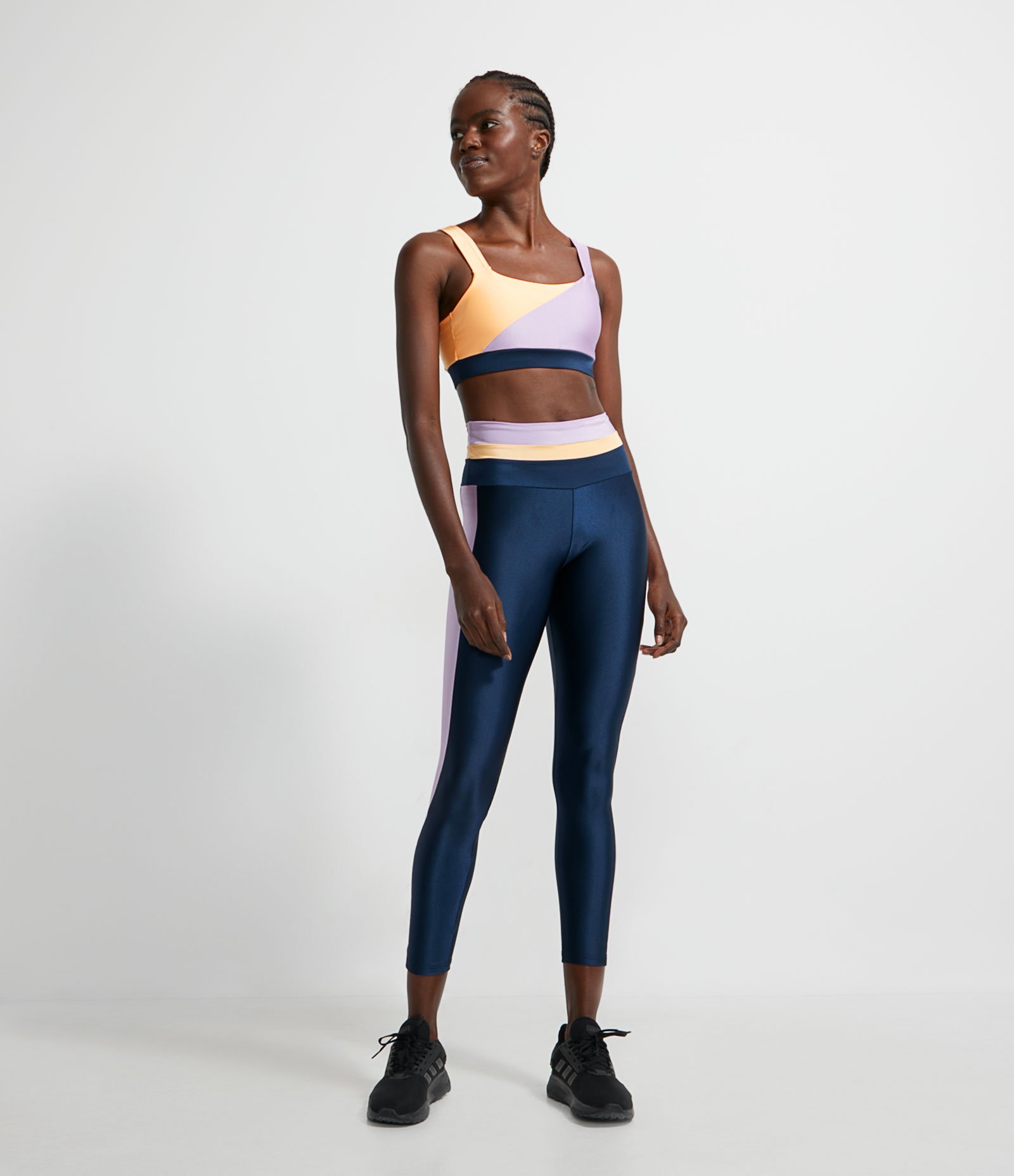 Calça Legging Esportiva em Poliamida com Recortes Contrastantes no Cós e nas Laterais Azul 4