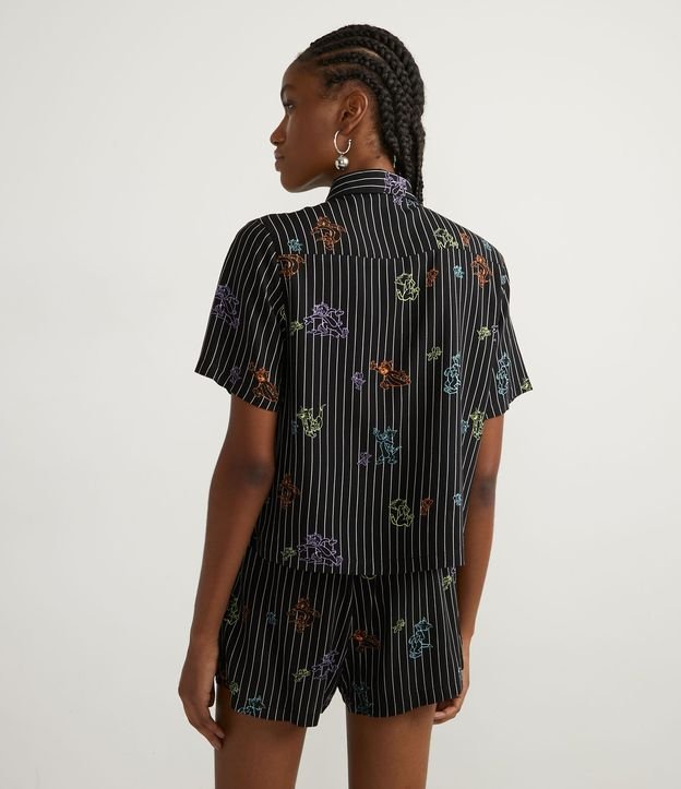 Camisa Cropped en Viscosa Estampado Tom y Jerry con Bolsillos Negro 2
