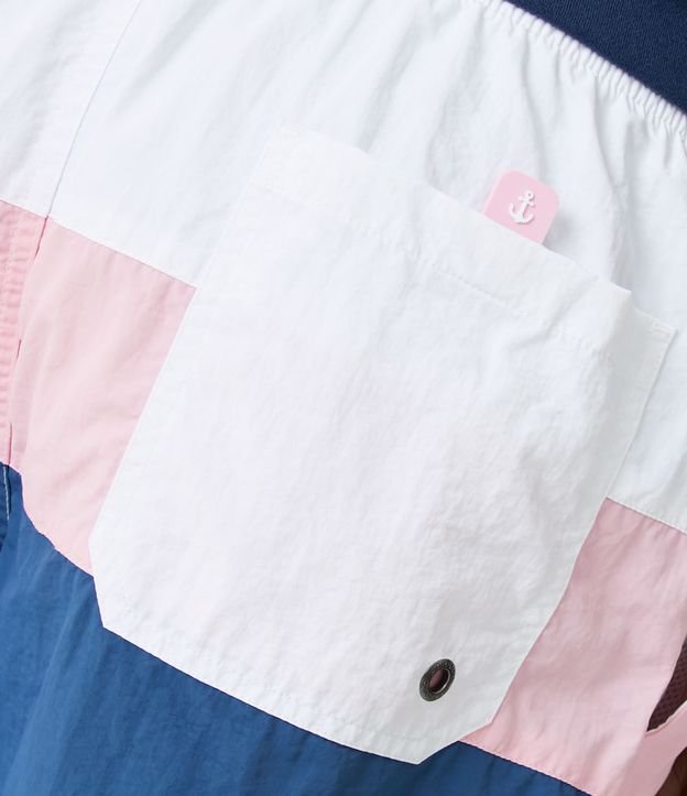 Bermuda de Baño con Recortes en Bloques de Color Rosado 5