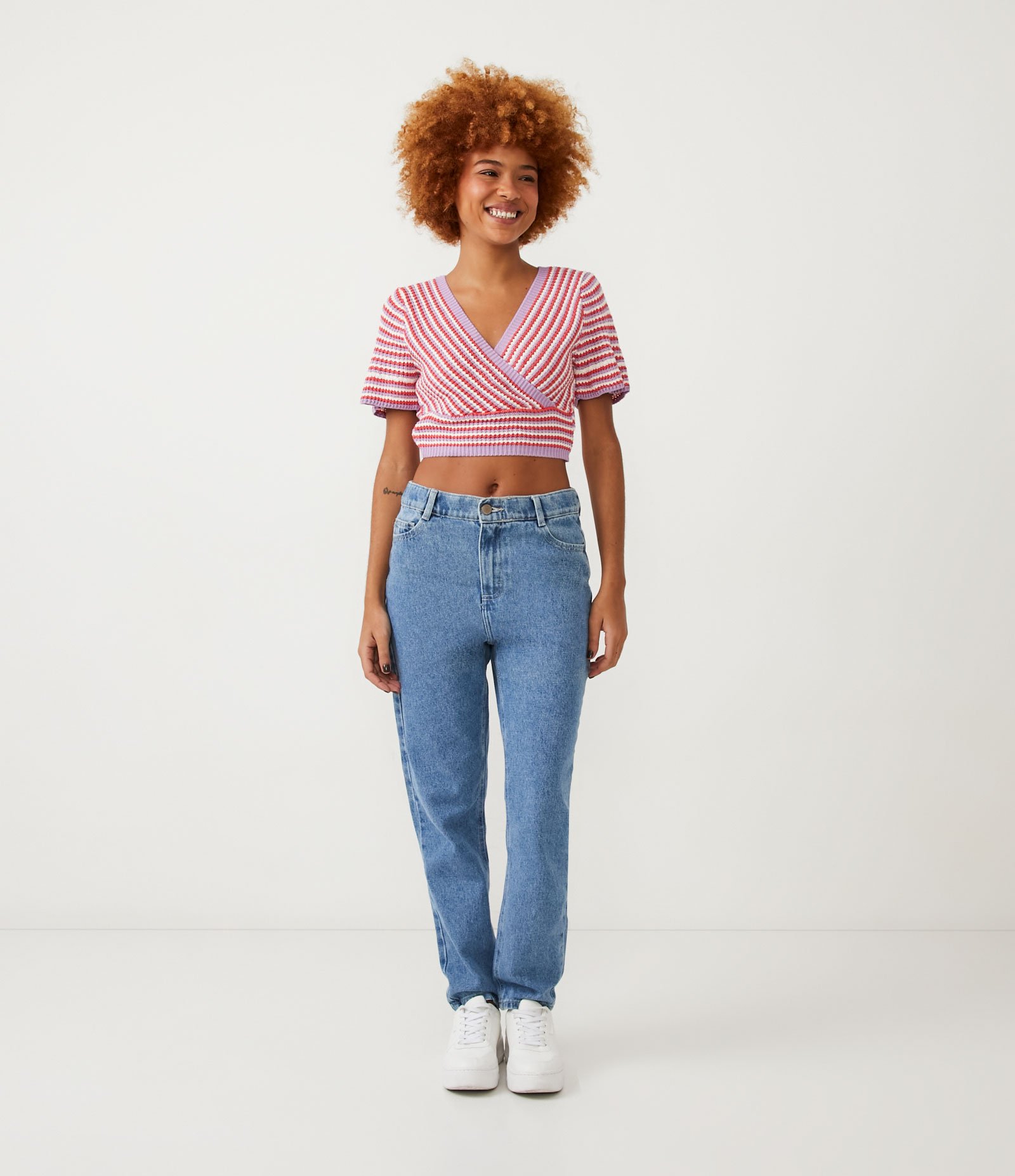 Blusa Cropped em Tricot com Decote V Transpassado Rosa 2