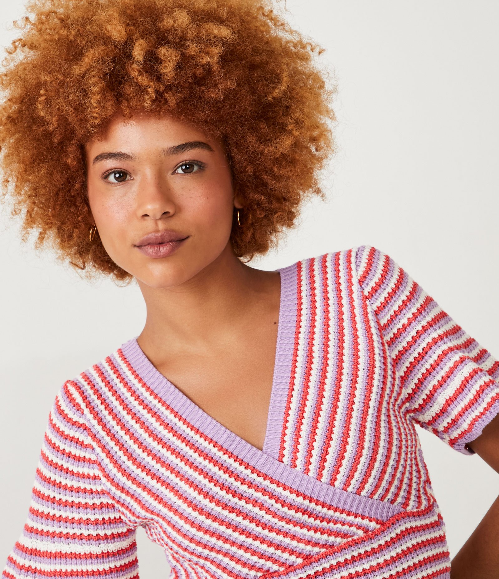 Blusa Cropped em Tricot com Decote V Transpassado Rosa 4