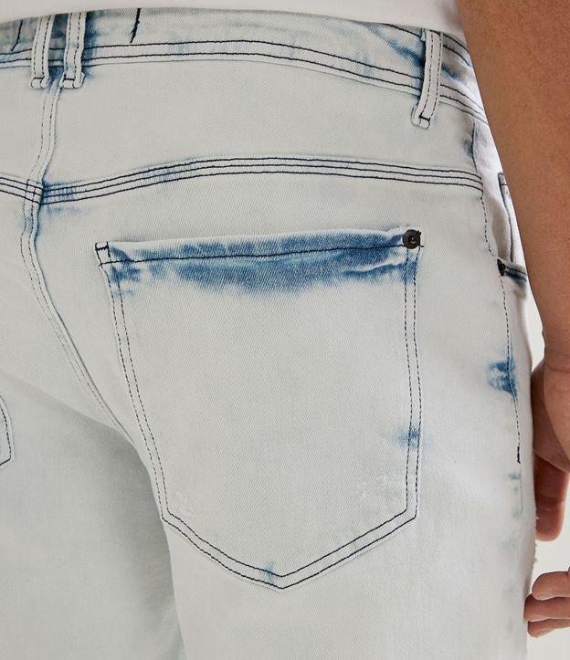 Bermuda Skinny en Jeans Destroyed Azul 4