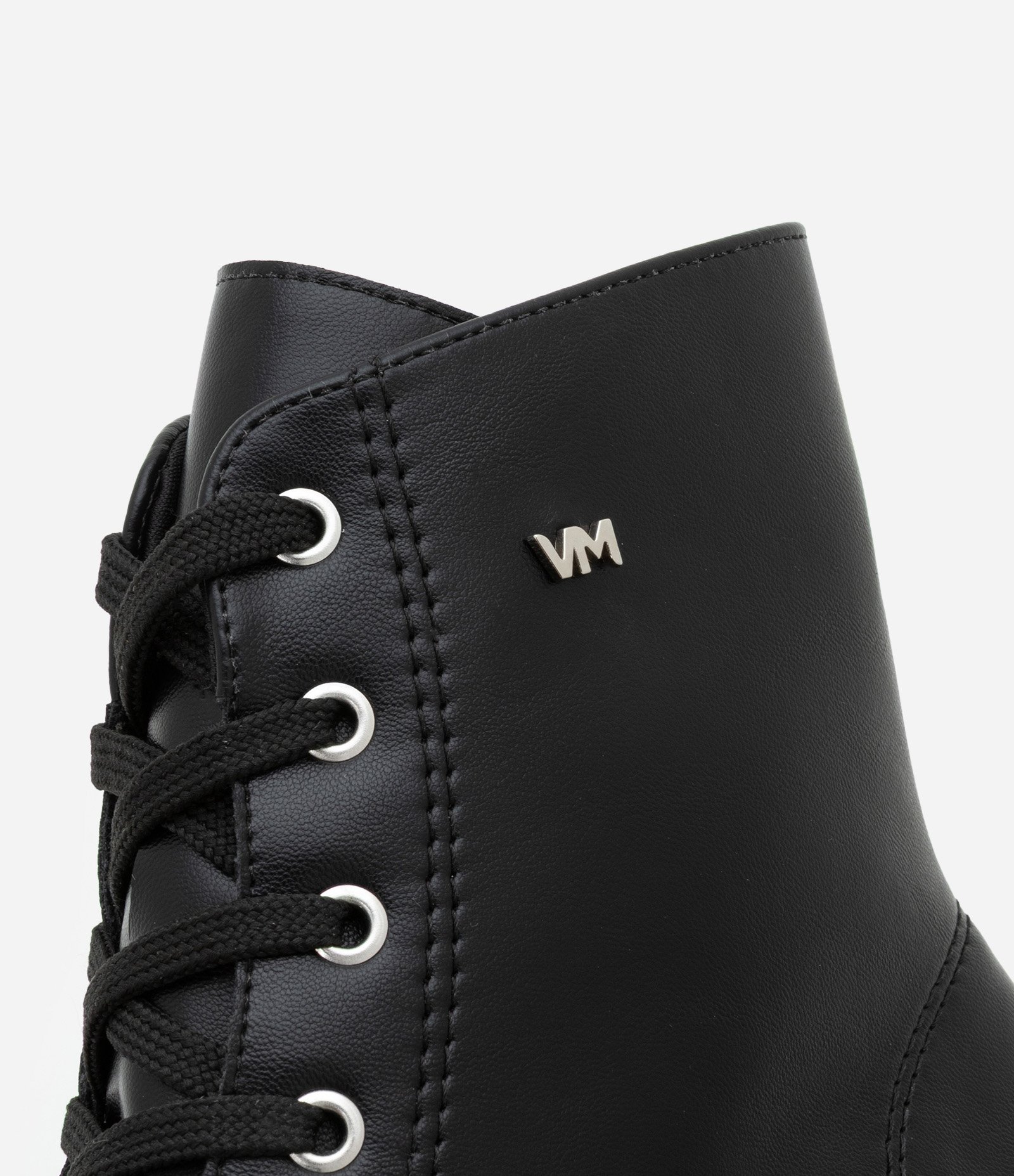 Bota Coturno com Sola Tratorada Via Marte Preto 4