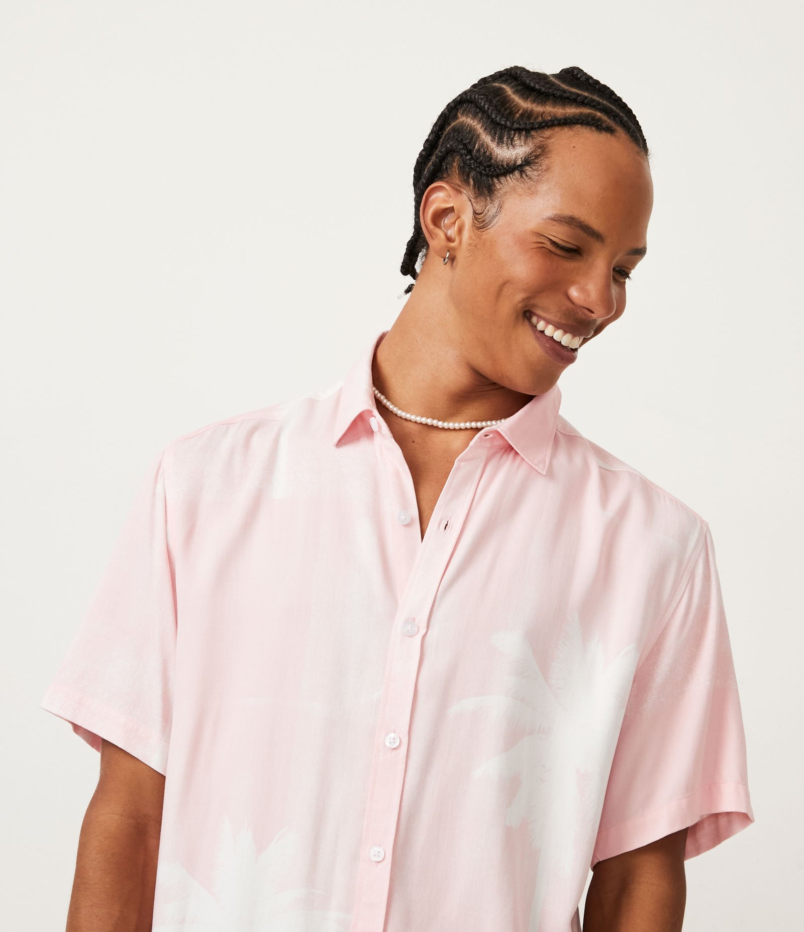Camisa Manga Curta em Viscose com Estampa Coqueiros Rosa 4