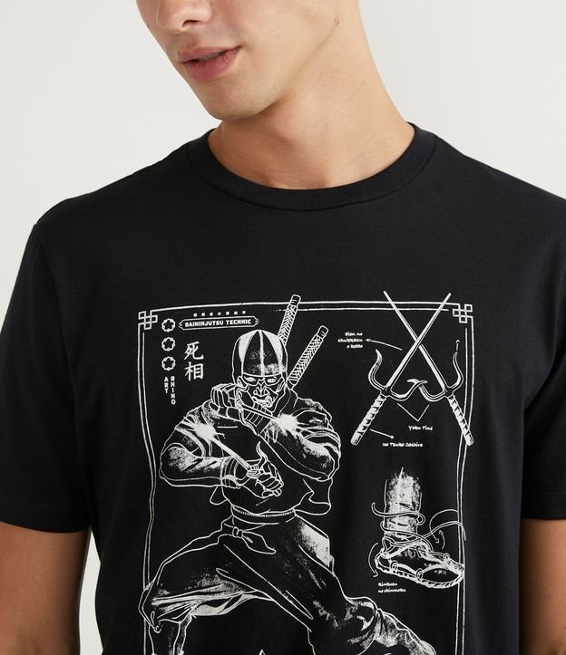 Remera en Media Malla con Estampado Ninja que Brilla en la Oscuridad Negro 4
