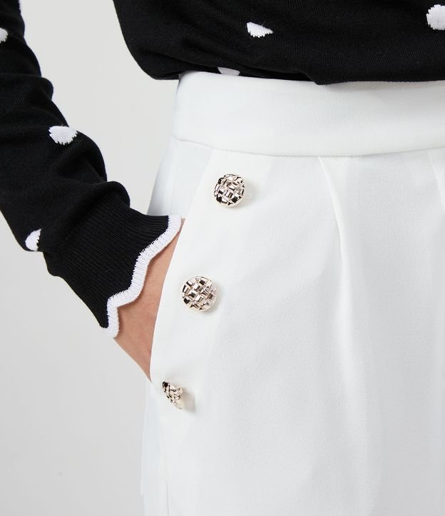 Pantalón Wide Leg en Crepé con Botones Diferenciados em los Laterales Blanco 5