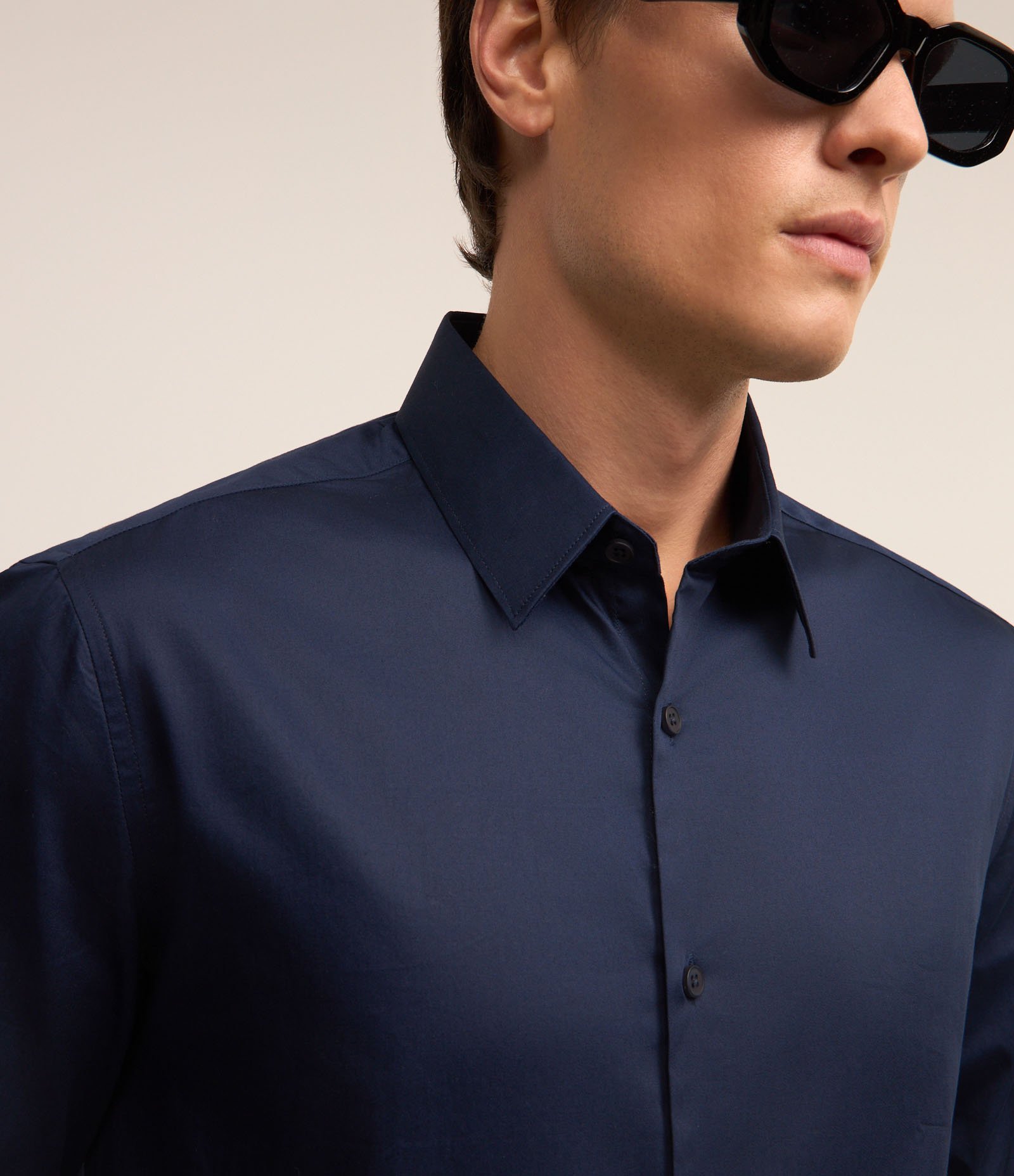 Camisa em Tricoline com Manga Longa Azul Marinho 1