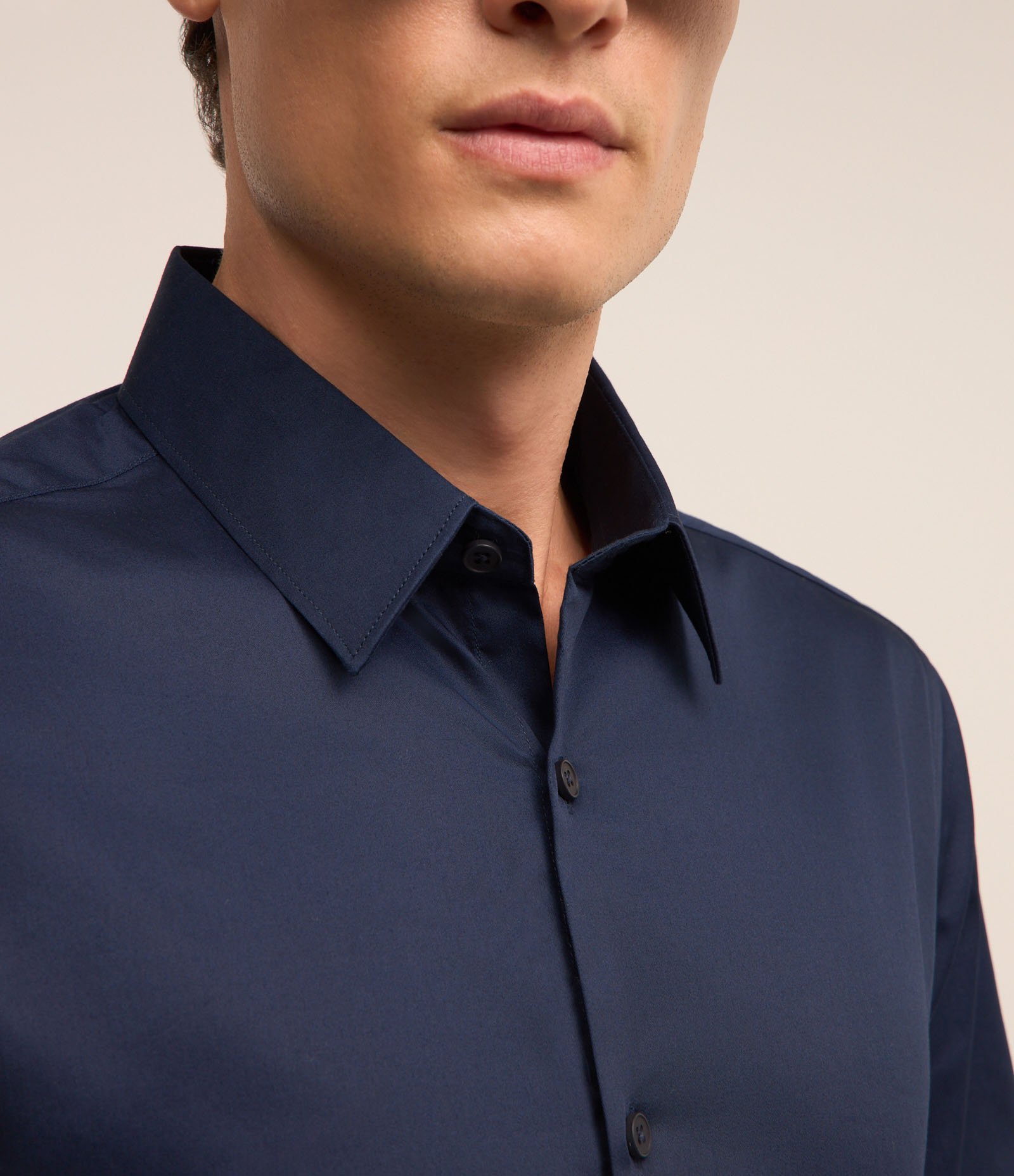 Camisa em Tricoline com Manga Longa Azul Marinho 5