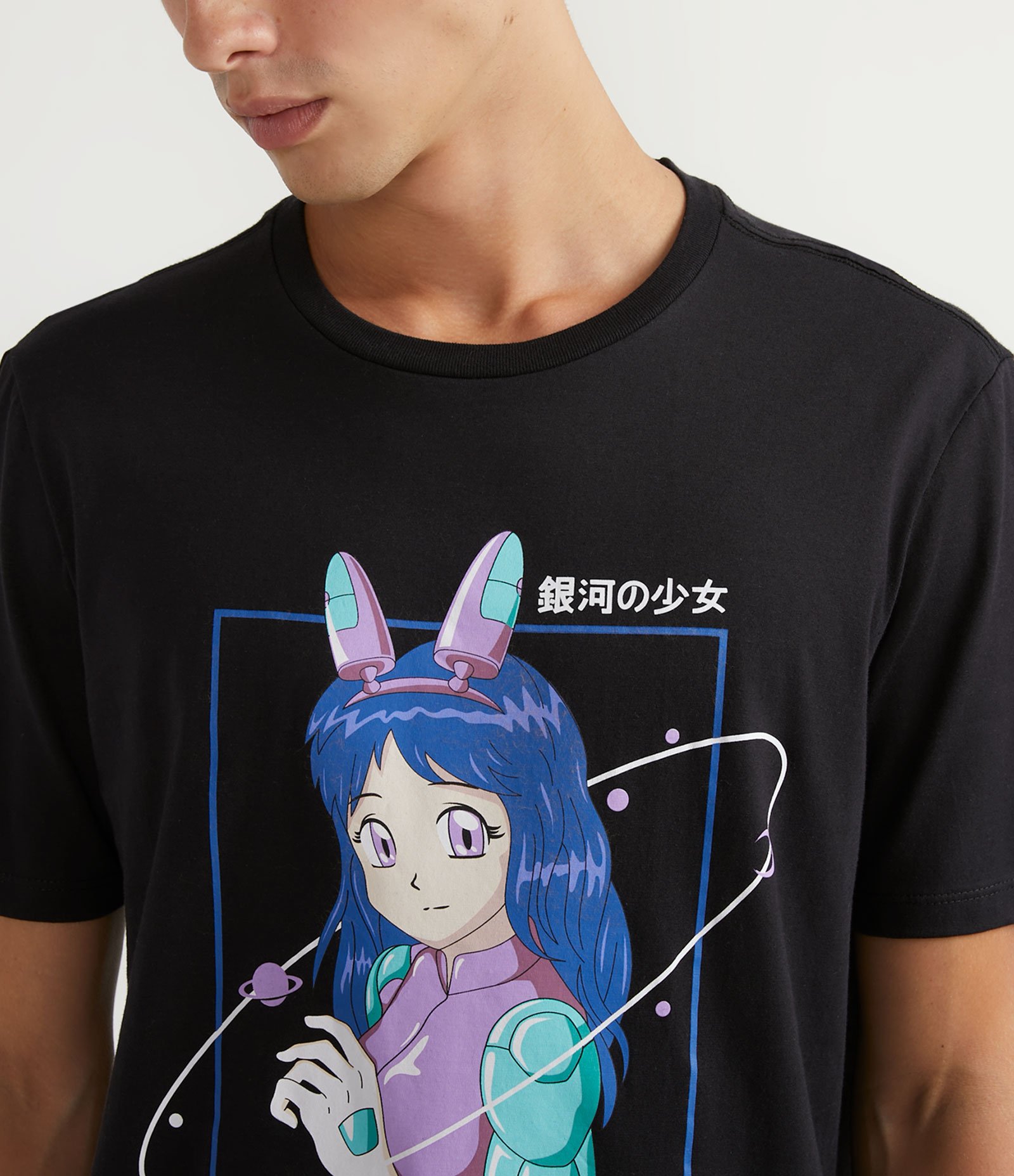 Camiseta Manga Curta com Estampa Oriental Lettering Preto 3