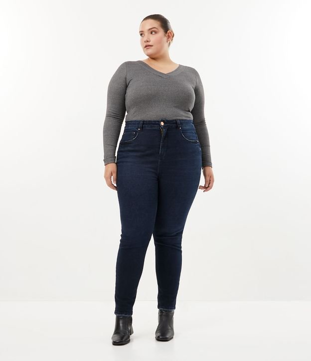Blusa en Viscosa Acanalada con Escote V Curve & Plus Size Gris 2
