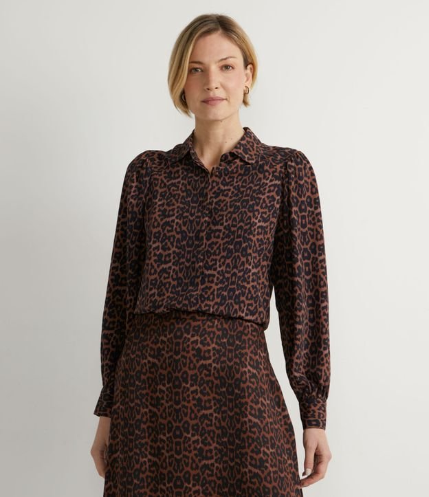 Camisa en Crepé con Estampado Animal Print Leopardo y Manga Abullonada Marrón 1