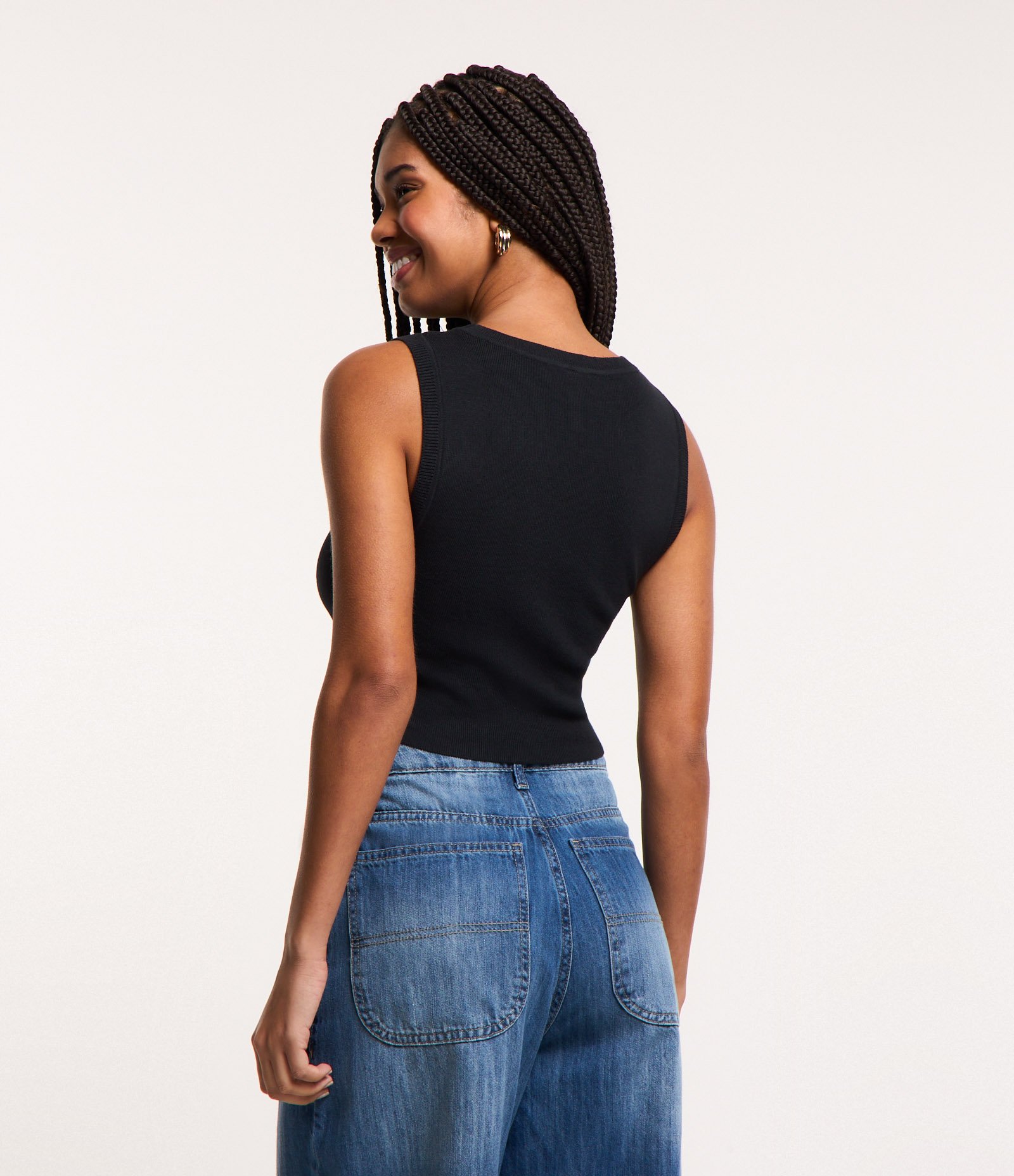 Blusa Regata Cropped Em Viscose Canelada Preto