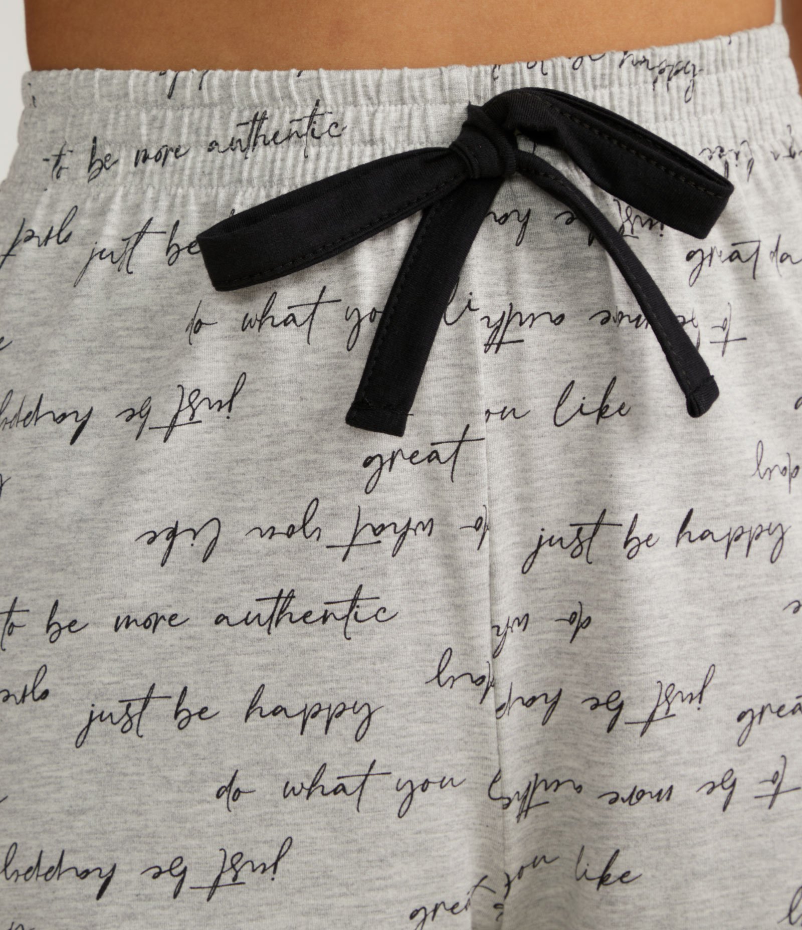 Short de Pijama em Viscolycra com Estampa em Lettering Cinza 3