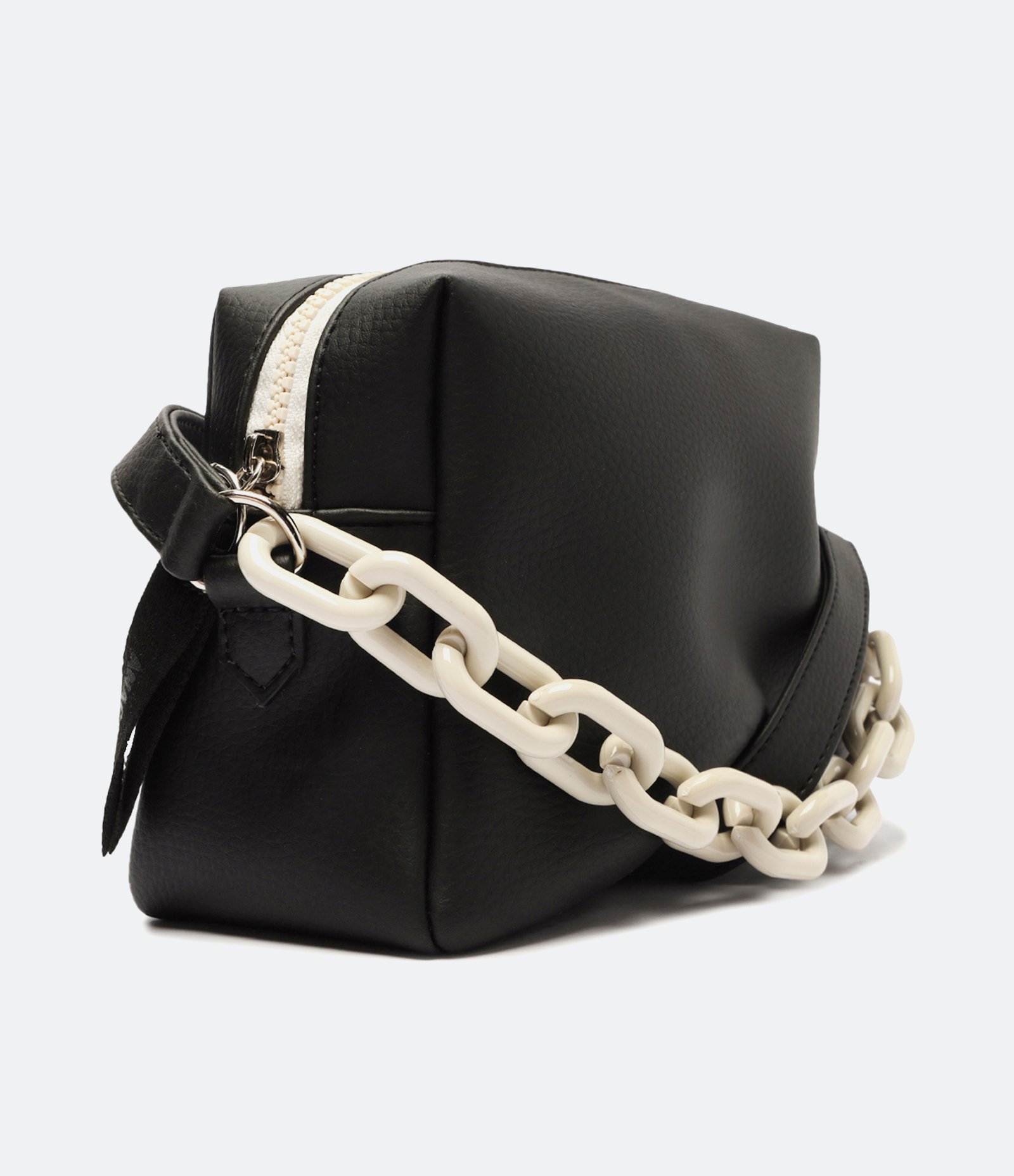 Bolsa Transversal com Corrente Acrílica Contrastante Preto 2