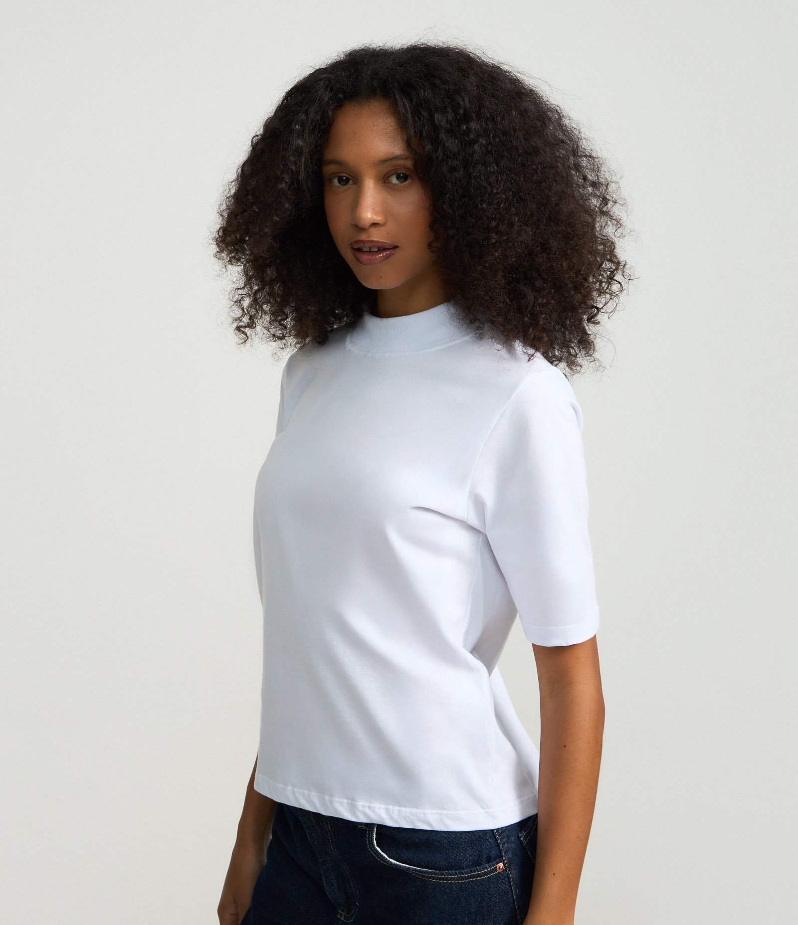 Camiseta em Algodão com Golinha Alta e Manga Curta Branco 1