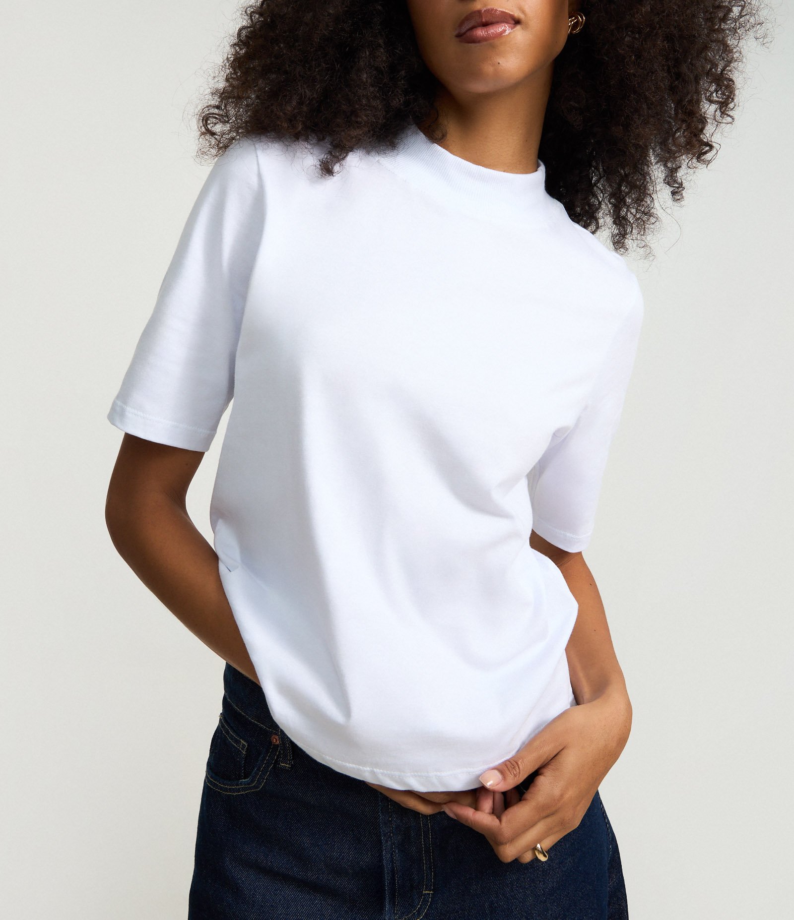 Camiseta em Algodão com Golinha Alta e Manga Curta Branco 3