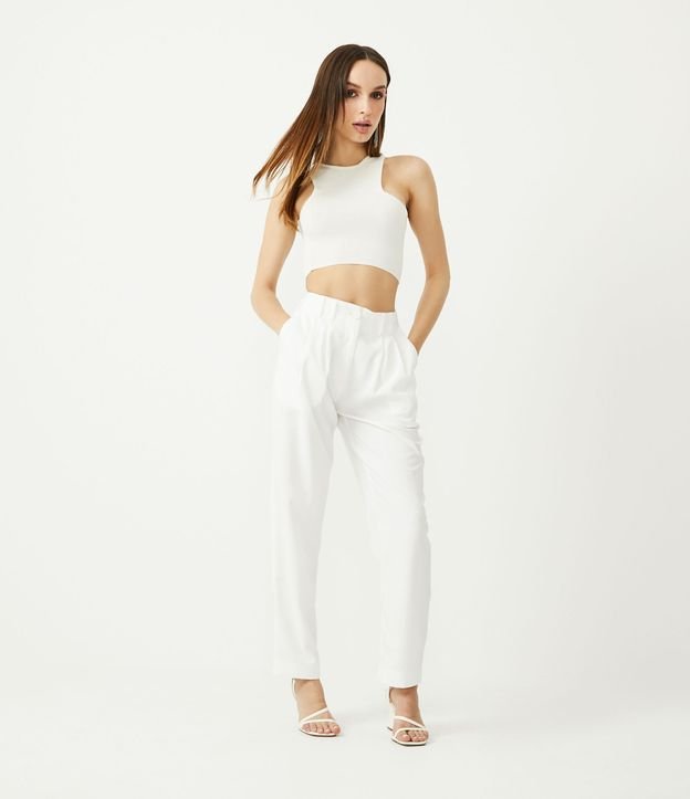 Blusa Cropped en Malla con Recorte Assimétrico Blanco 2