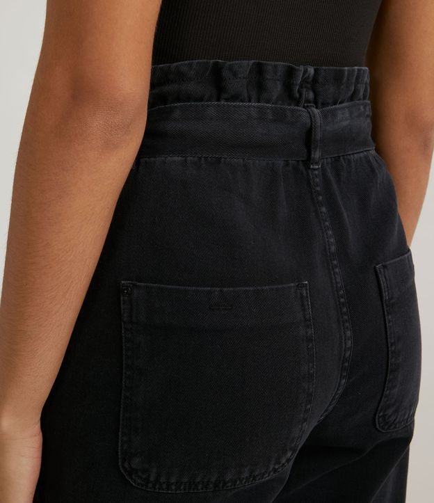 Pantalón Clochard en Sarga con Cinrutón en la Cintura Negro 4