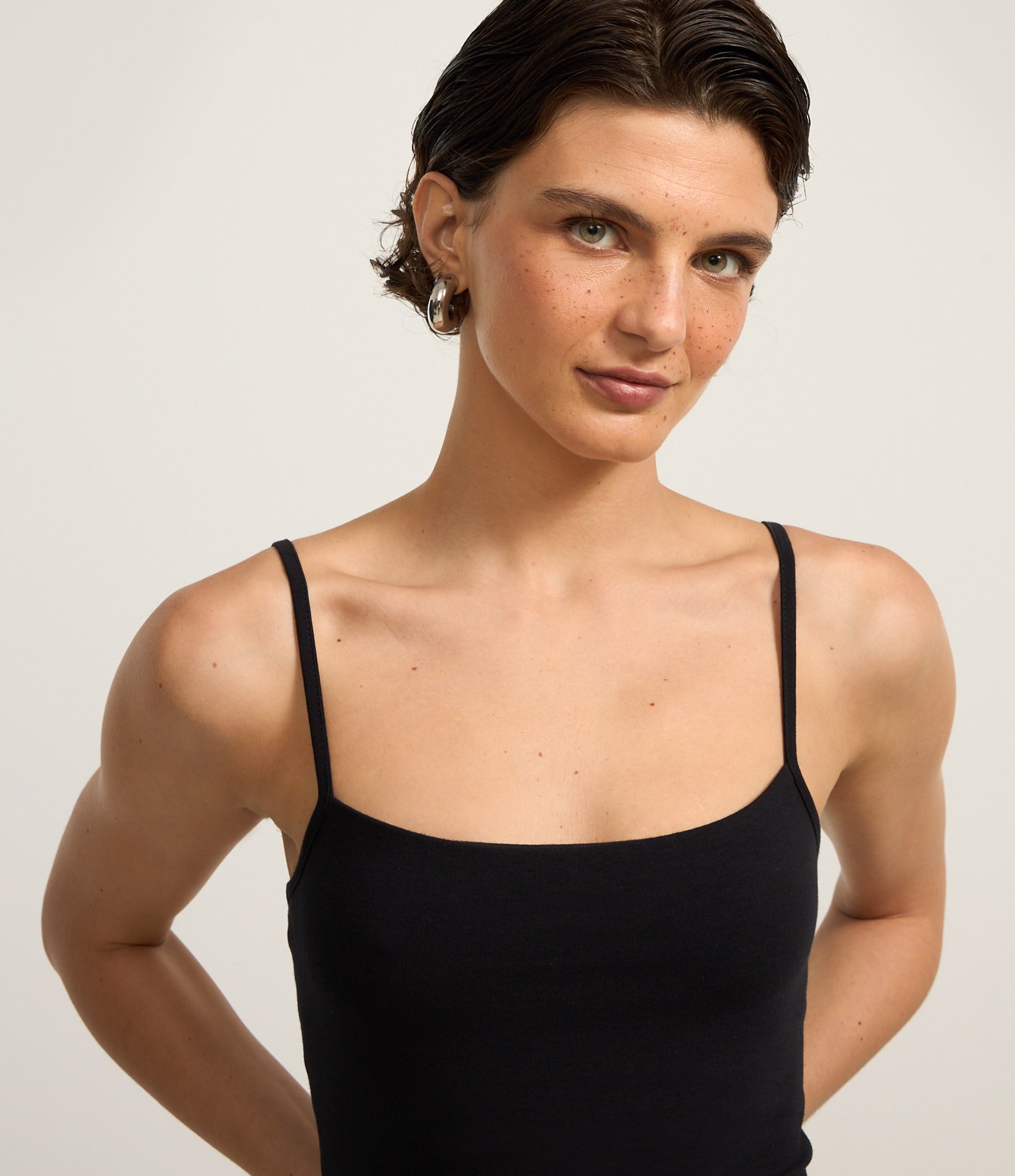 Vestido Curto em Cotton com Alças Finas Preto 4